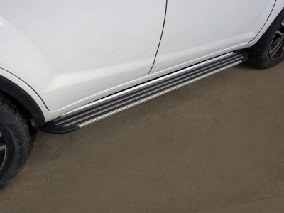 Пороги алюминиевые Slim Line Silver ТСС для Lifan X60 2016-2021