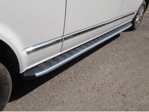 Пороги алюминиевые ТСС с накладкой серые для Volkswagen Caravelle T6 № VWCARAV17-37GR